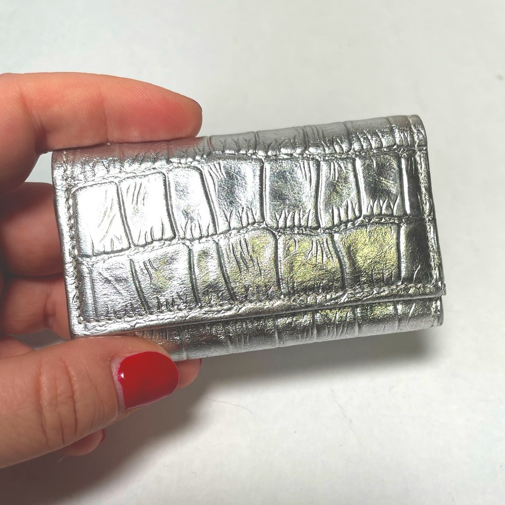 Rolf’s Vintage Key Holder Silver Metallic Leather Croco Print 6 Ring Key Holder